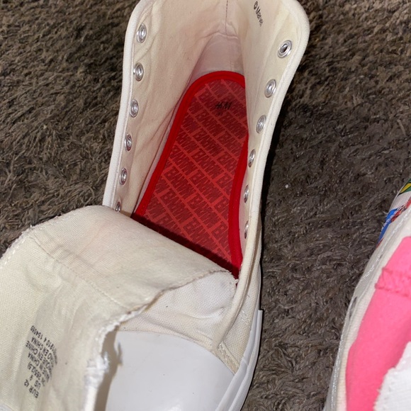 H&M Marvel Canvas Sneakers - White and Pink - Picture 4 of 8